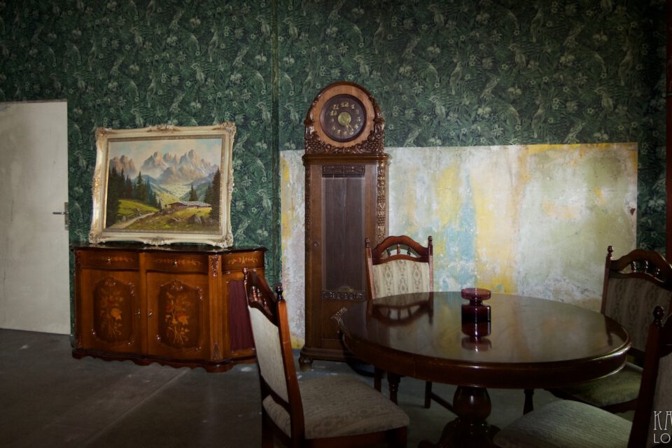 Omas Schlafzimmer | KARIBUNI