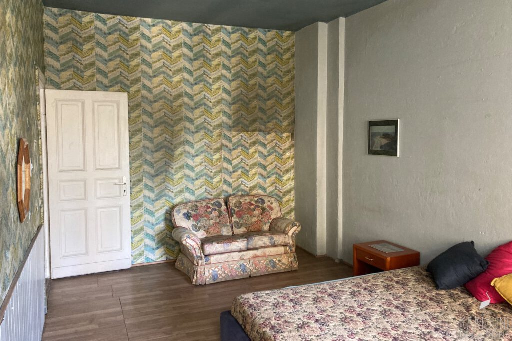 Locations Altbauwhg Schlafzimmer 02