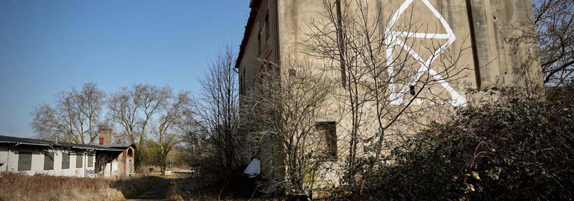 Leerstehende Fabrik aus Beton